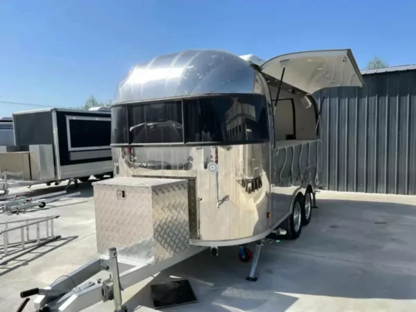 Airstream Food Trailer - Image 3